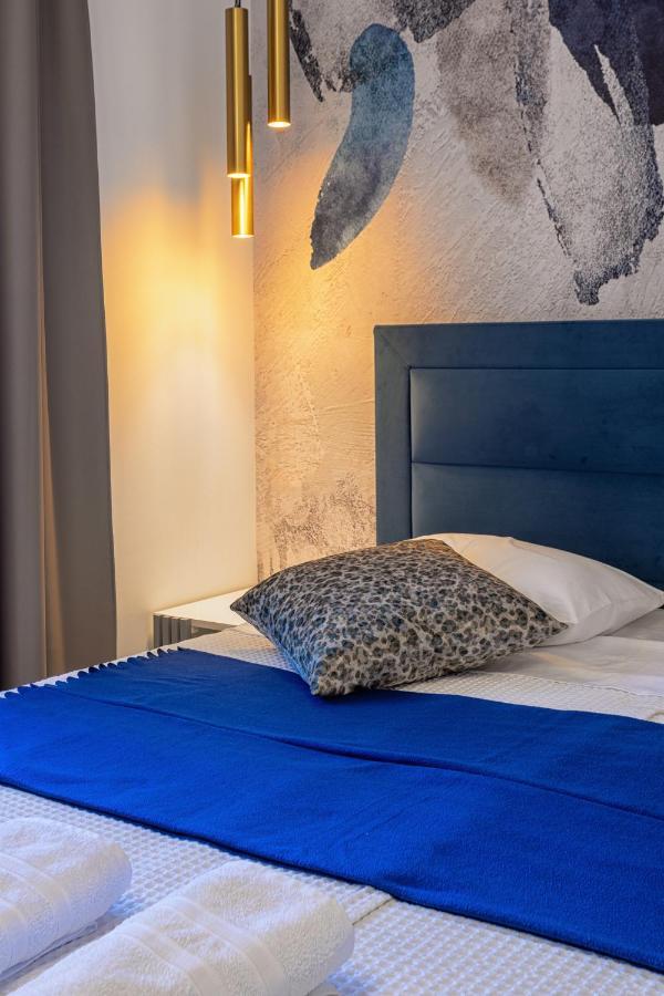 Villa Capitis In The Center- Exclusive Apartment Hvar Town Exteriör bild